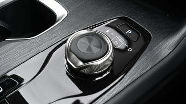 Lexus RZ - gear selector